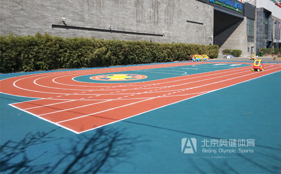 彩色epdm橡膠跑道操場(chǎng)
