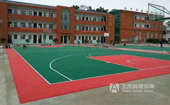 籃球場懸浮地板廠家安裝價格希望這篇文章對于需要籃球場地鋪裝有進一步的了解