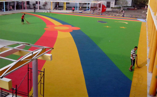 幼兒園塑膠跑道的特點(diǎn)