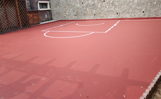 私人小院硅pu籃球場(chǎng)